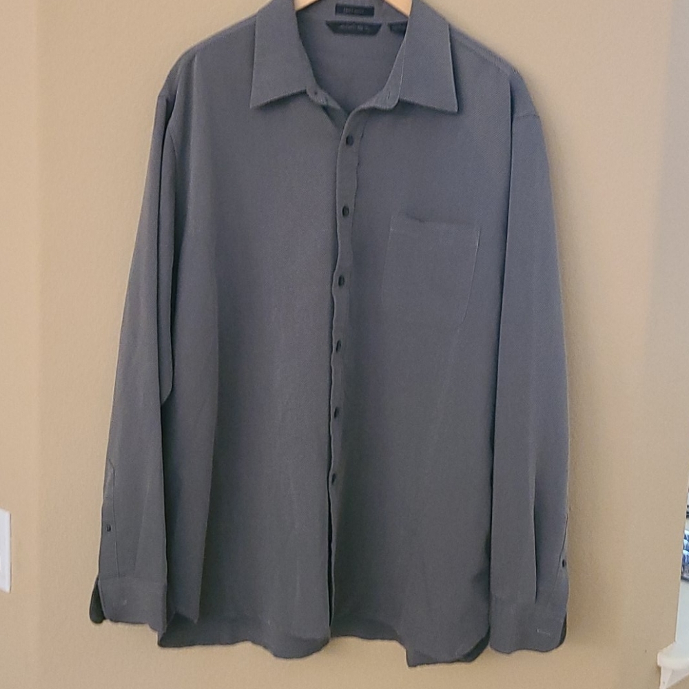 AXIST long sleeve shirt